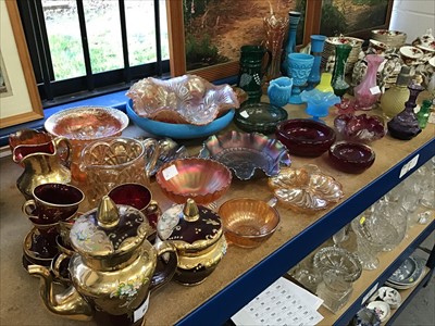 Lot 82 - Group of decorative glassware