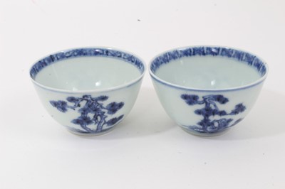 Lot 40 - Tek-Sing cargo bowl and group of four 18th century Chinese blue and white tea bowls