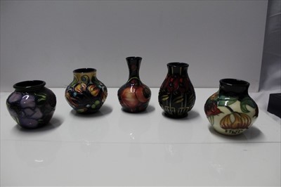 Lot 926 - Group of modern Moorcroft vases