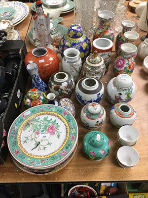 Lot 304 - Collection of Chinese ceramics