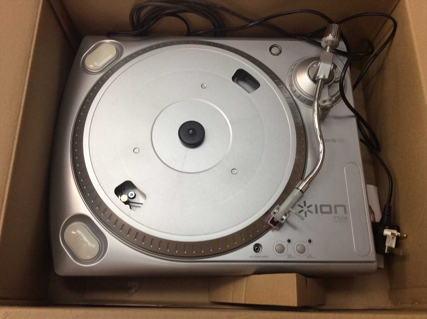 Lot 116 - Ion USB turntable