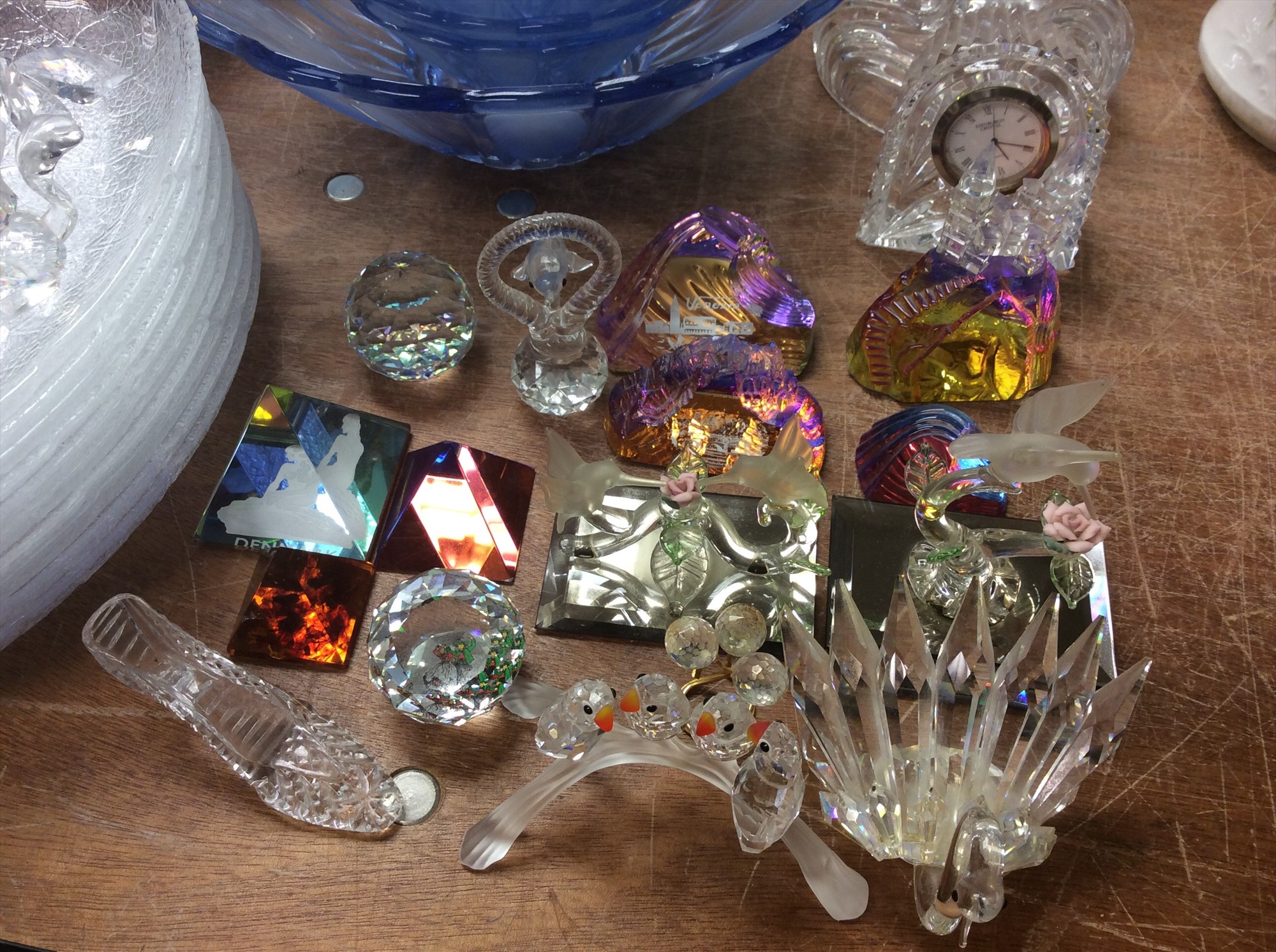 Lot 406 - Group coloured glass ware, art glass dishes