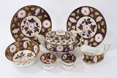 Lot 108 - Fine quality part service of Regency Imari style tablewares, pattern no. 375