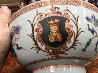 Lot 49 - Chinese famille rose armorial porcelain bowl, circa 1728, with the arms of Tower, of Huntsmore Park, Buckinghamshire, and Weald Hall, Essex, the crest inscribed 'LOVE AND DREAD', 23cm diamete