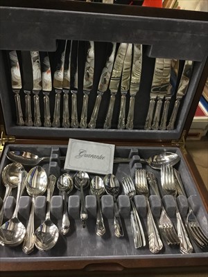 Lot 219 - Canteen of plated cutlery
