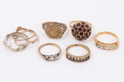 Lot 213 - Group six gold and yellow metal rings