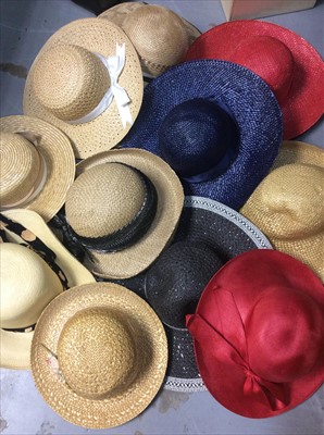 Lot 441 - Quantity vintage straw hats and others