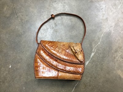 Lot 269 - Crocodile skin handbag