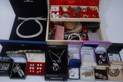 Lot 256 - Swarovski crystal jewellery and other costume jewellery