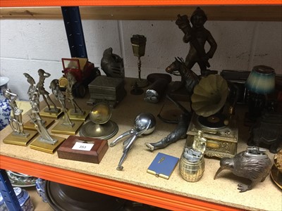 Lot 353 - Collection of various novelty table lighters