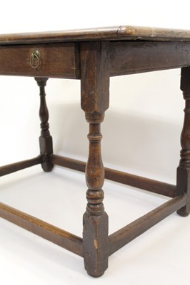 Lot 1312 - 18th century oak table