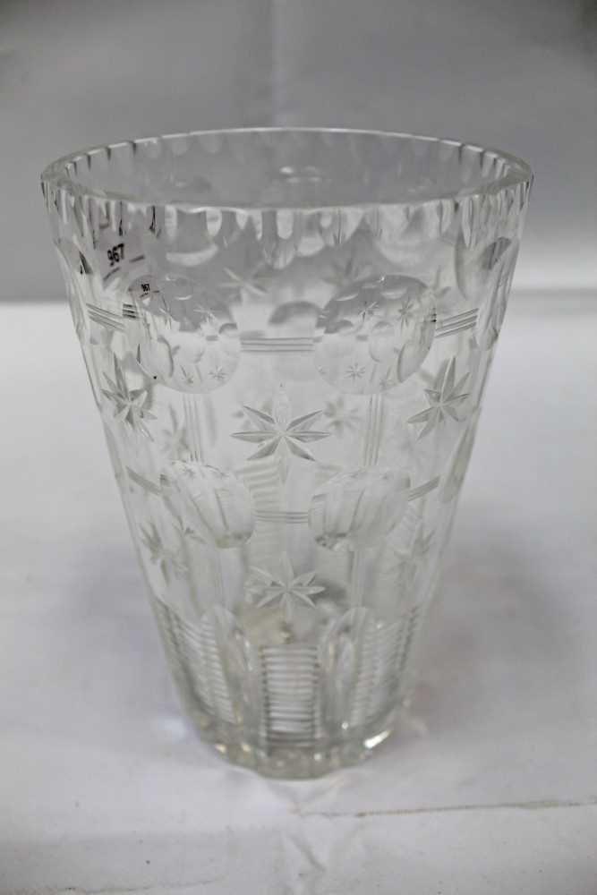 Lot 967 - Good quality cut glass vase