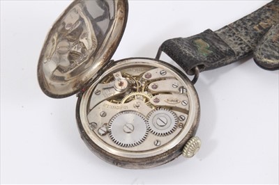 Lot 191 - Three vintage wristwatches