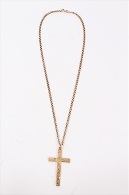 Lot 212 - 9ct gold cross pendant with engraved scroll decoration, on 9ct gold chain