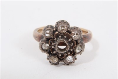 Lot 214 - Antique rose cut diamond cluster ring