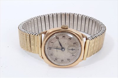 Lot 217 - Gentlemen’s vintage Rotary 9ct gold cased wristwatch on expandable plated strap
