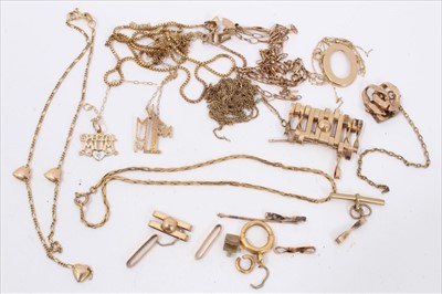 Lot 221 - Group gold chains, bracelet links and other gold items