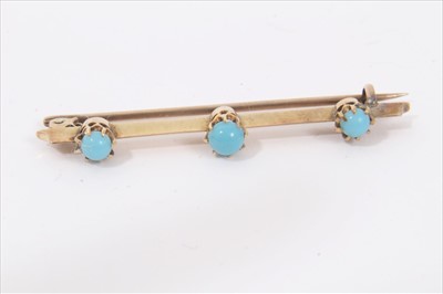 Lot 13 - 9ct gold cameo ring, turquoise set bar brooch and 9ct gold nurse’s watch