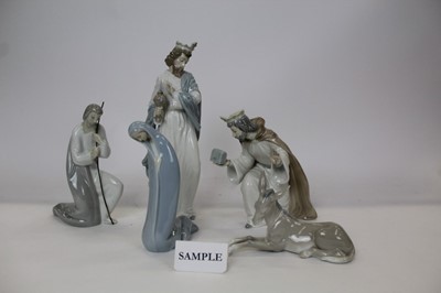 Lot 943 - Extensive Lladro and Nao nativity group, boxed (approximately 11 figures)