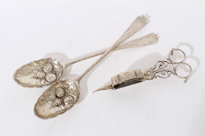 Lot 337 - Pair George III silver candle snuffers and pair of berry spoons