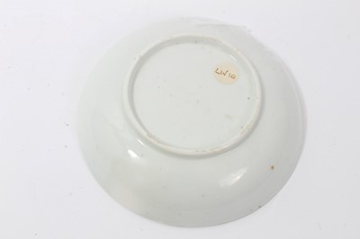 Lot 130 - Lowestoft saucer, in famille rose style