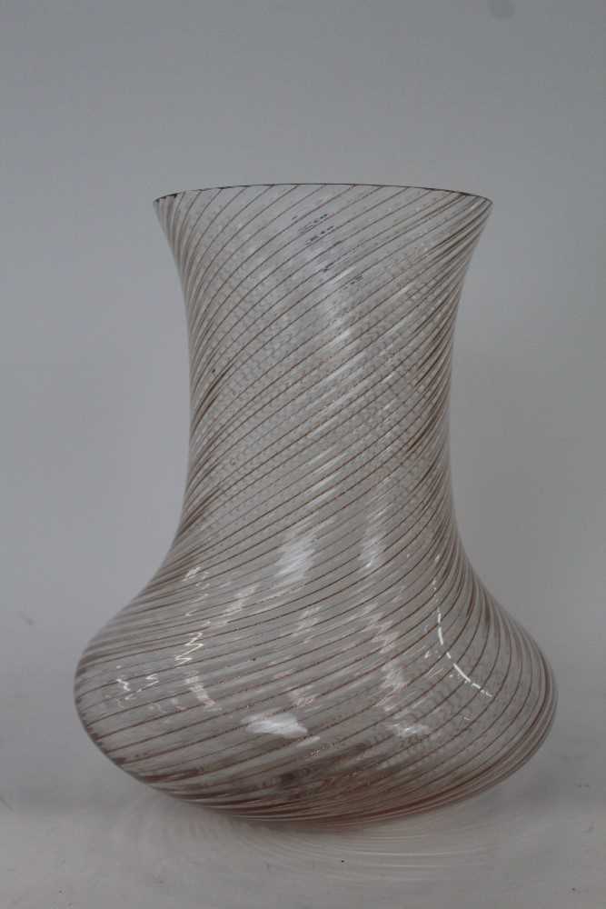 Lot 112 - Good quality Murano glass vase