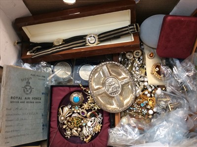 Lot 692 - Vintage costume jewellery and bijouterie to include a silver ashtray, coins, Seiko wristwatch