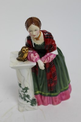 Lot 907 - Royal Doulton limited edition figure - Florence Nightingale HN3144 number 3810 of 5000