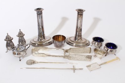 Lot 324 - Selection of miscellaneous silver and white metal.