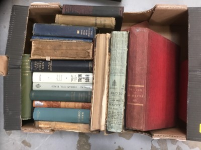 Lot 35 - Thirteen boxes of antiquarian and later boxes