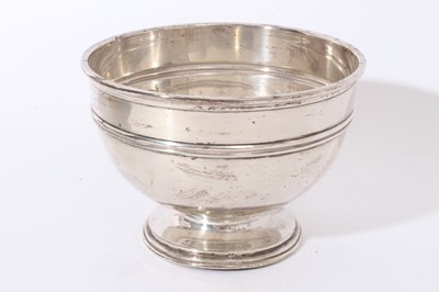 Lot 317 - Edwardian silver punch bowl