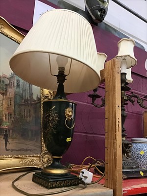 Lot 534 - Table lamp