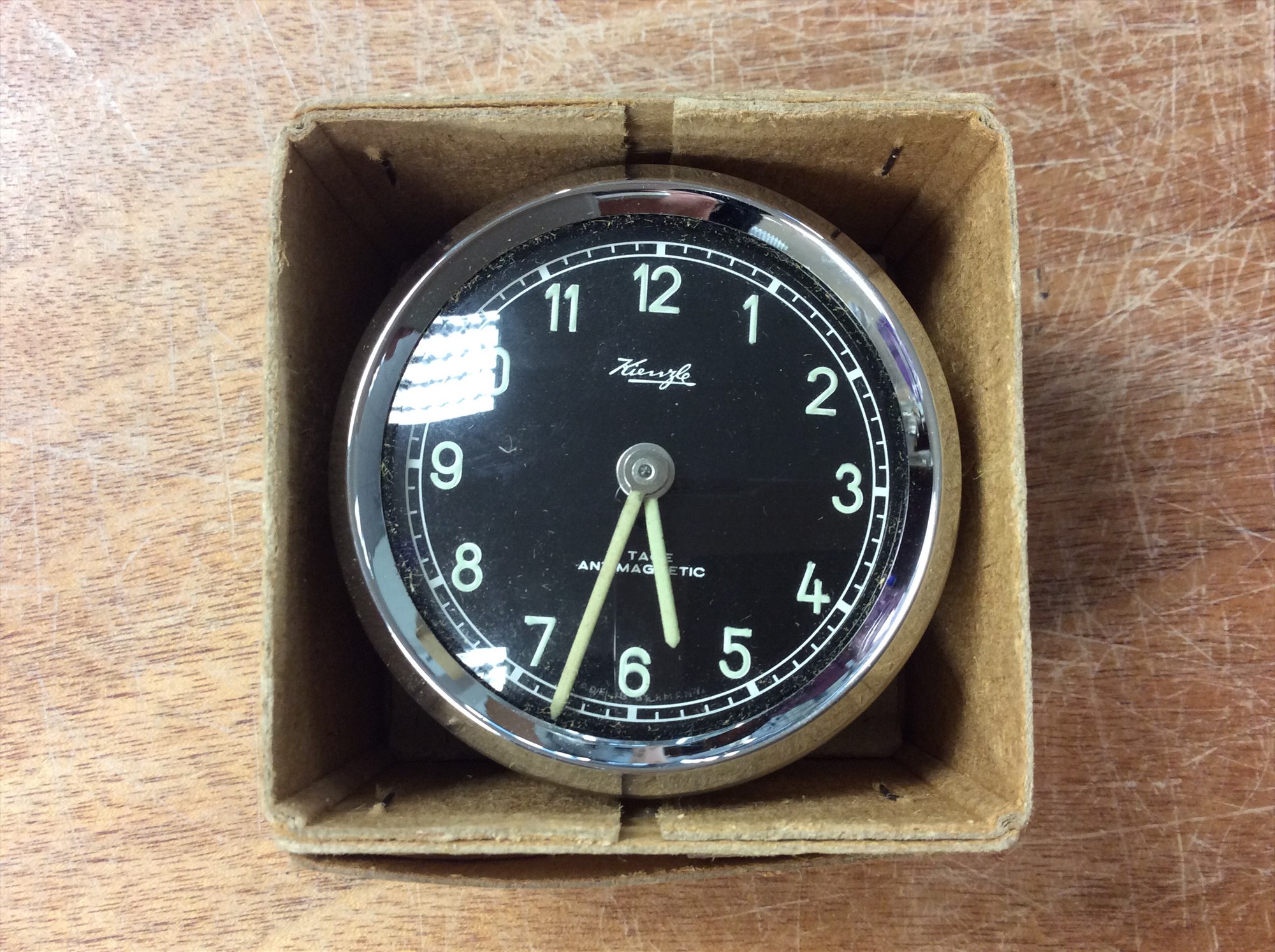 Lot 413 Kienzle 8 Tate car clock, boxed