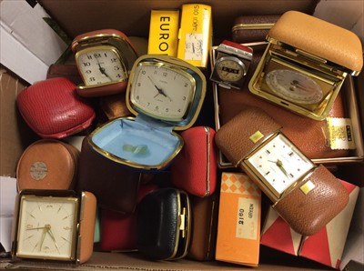 Lot 412 - Collection vintage travelling time pieces