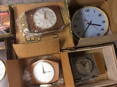 Lot 418 - Group vintage wall and mantle clocks