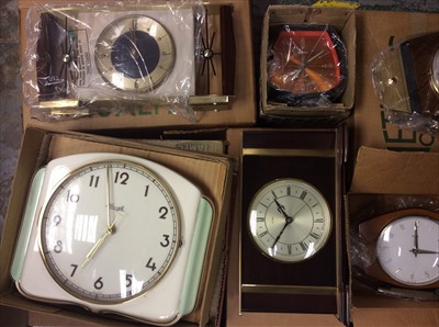 Lot 418 - Group vintage wall and mantle clocks