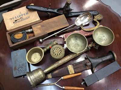 Lot 472 - Chinese prayer bell, brass pots, pair metal salts, vintage cut throat razors, tools and other items