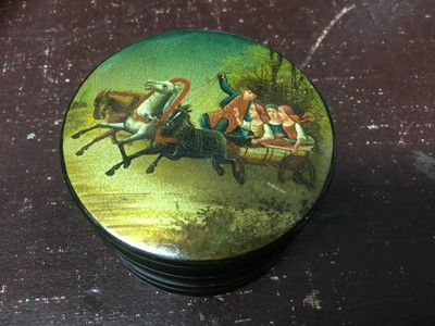 Lot 127 - Russian lacquered papier mache lidded box, decorated with troika scene