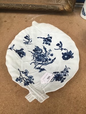 Lot 103 - Worcester blue and white cabbage leaf shaped dish