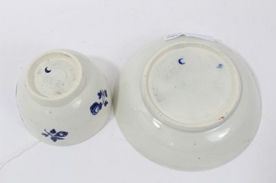 Lot 109 - 18th century Worcester blue and white porcelain tea bowl and saucer, and sparrowbeak