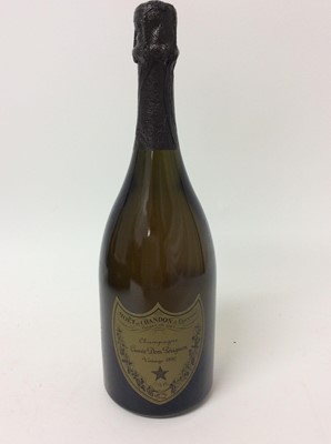 Lot 34 - 1990 boxed bottle of Dom Perignon vintage champagne