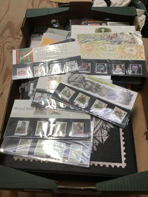 Lot 304 - Stamps selection of GB Presentation Packs and year packs including high values (140 + packs)
