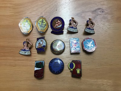 Lot 307 - Vintage Butlins badges selection including Clacton 1939 (x3), Clacton 1946 staff badge, Clacton Champagne and air, holiday club, Butlins Brighton and Skegness etc.