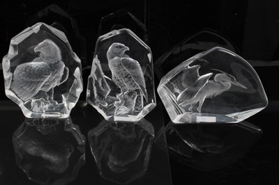 Lot 843 - Three Mats Jonasson glass sculptures