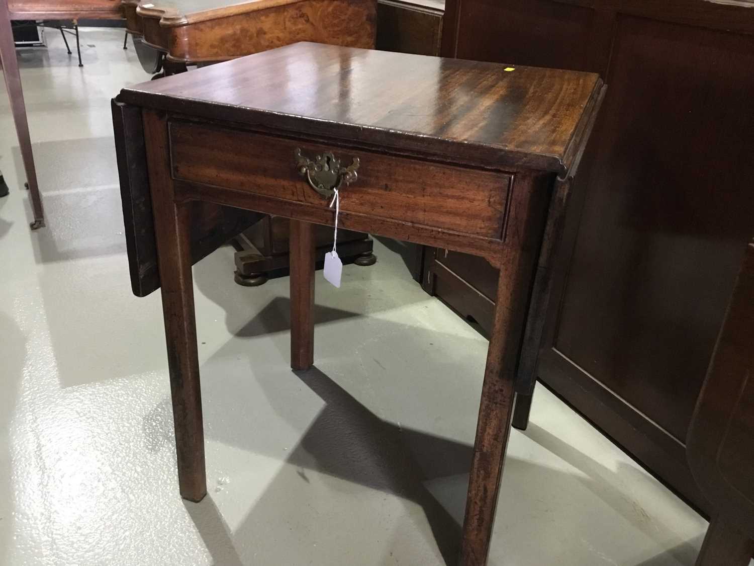 Lot 149 - George III mahogany pembroke table of small size