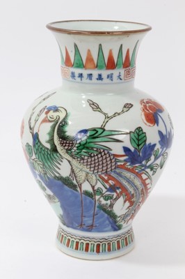 Lot 23 - Chinese Wucai vase