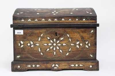 Lot 2024 - Turkish dome top box