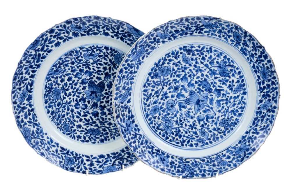 Lot 20 - Pair of 18th century Chinese blue and white chargers, Chenghua six character marks