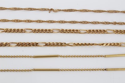 Lot 444 - Three 9ct gold chains various