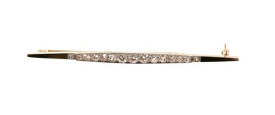 Lot 439 - Edwardian diamond line brooch